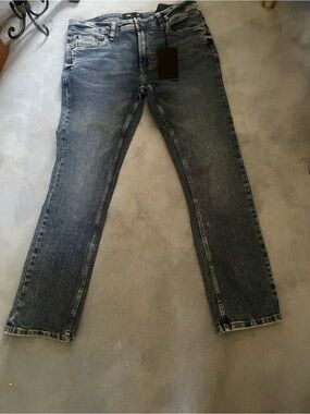 Kenneth Cole size 33X30 New
